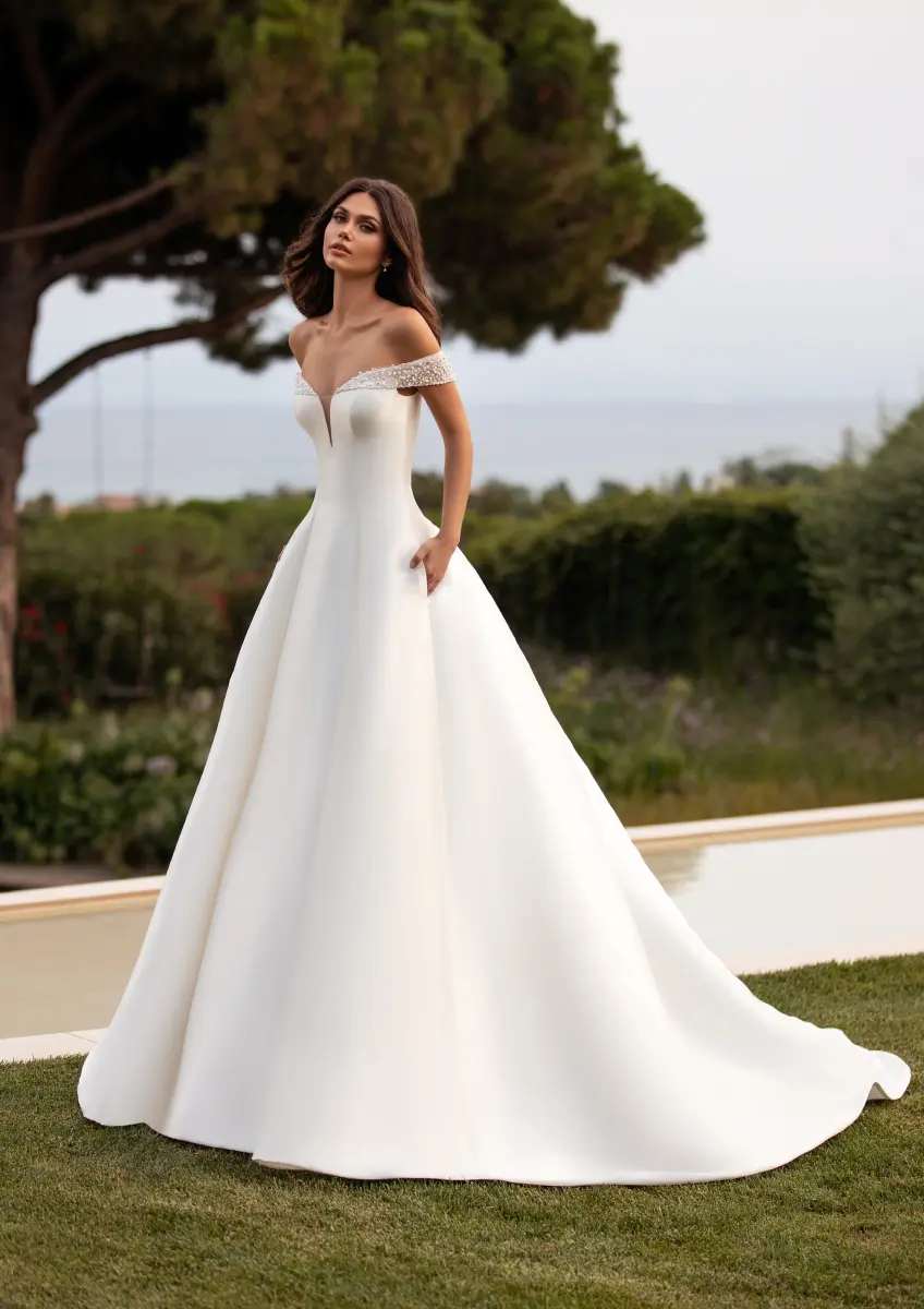 Brautkleider Marken Hochzeitskleider hochzeitsrausch Brautmoden